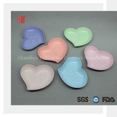 Wholesale cheap price colorful 6pcs heart ceramic dish set for dinnerware